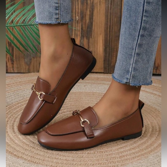 Elegant Brown Loafers for Women - Picture 6 of 6